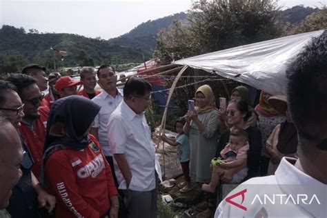 Jusuf Kalla Minta Personel PMI Memberikan Pertolongan Sepenuh Hati