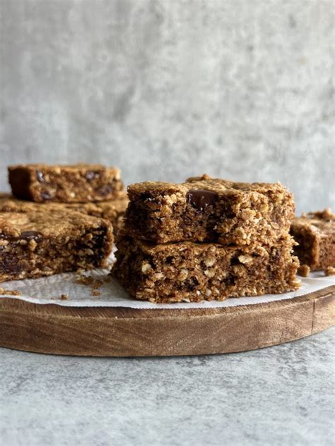 Almond Butter Oatmeal Bars Something Nutritious