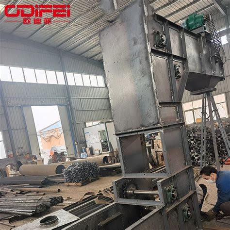 China SUS304 Z Type Bucket Elevator Manufacturers Suppliers Factory