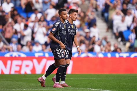 Kylian Mbappe to stay with France despite ankle injury concerns