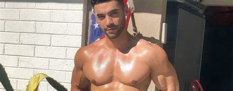 UNE AUTRE star gay adulte se fait PILER après avoir fait son coming out en tant que Trumper