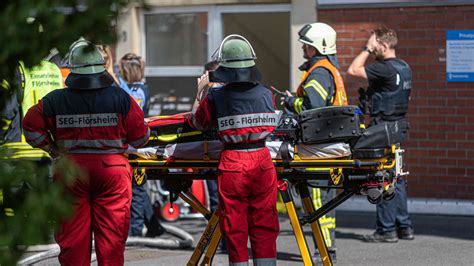 Feuerwehreinsatz in Flörsheim Versteckte Behausung in Keller fängt Feuer