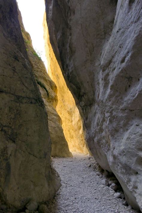 Gole Di Fara Di San Martino E Abbazia Di San Martino Parco Nazionale