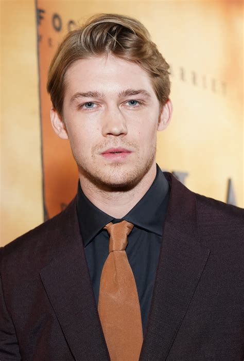 Joe Alwyn Net Worth - Wiki, Age, Weight and Height, Relationships