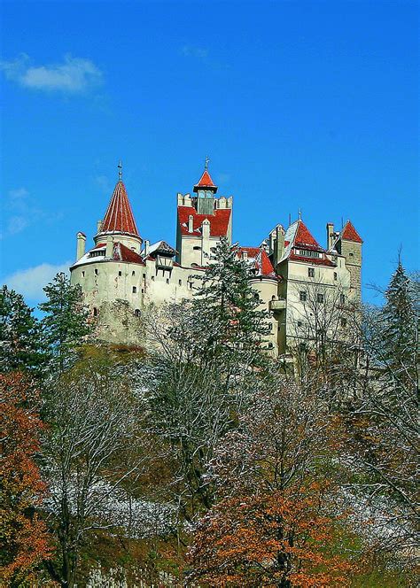 Draculas Castle Bran Transylvania Amazing Places On Earth