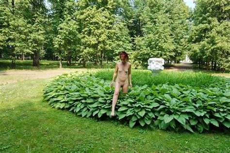 Naked In The Grass By The Vase Nude Pics Xhamster