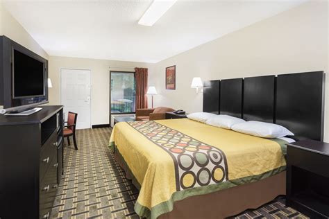 Super 8 By Wyndham Decaturlithoniaatl Area Decatur Ga Hotels