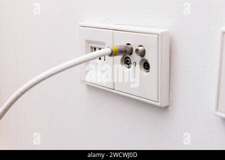 Aus F R Nebenkostenprivileg Bei Kabel Tv Symboldbild Kabel Tv Dose In