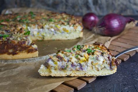 Zwiebel Lauch Kuchen Mit Cashew Creme Toastenstein