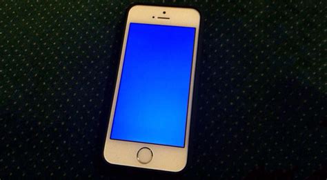 Синий экран iPhone - специализированный сервисный центр Apple