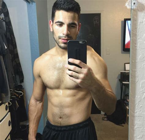 El YouTuber Kevin Baker Desnudo Zona Gay