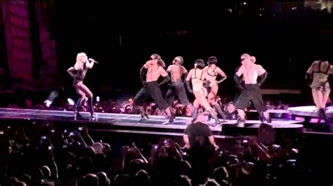 Madonna Vogue Sticky And Sweet Tour Hd Youtube