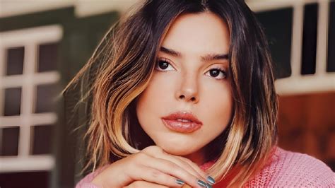 Giovanna Lancellotti Rouba A Cena Look De Carnaval Youtube