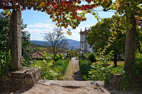 Discover Portugal’s beautiful Minho Region with its traditions. | GENUINE