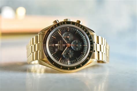 Hands On Omega Speedmaster Moonwatch Moonshine Gold Green Dial