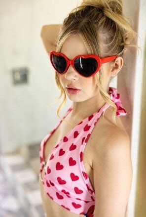 Plump Bunny Naked Plump Bunny 3 Porn Pic