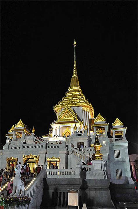 Wat Tri Mit Jour Du Nouvel An Lunaire Temples Nuit Wat Traimit