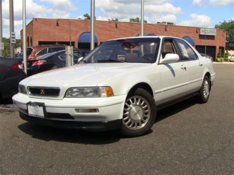 1993 Acura Legend LS Sedan Data, Info and Specs | GTCarLot.com