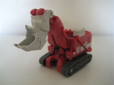 ChCse's blog: Toy Review: Transformers ROTF Scavenger