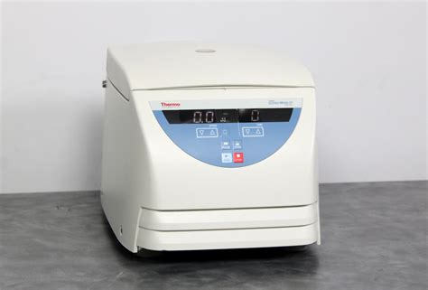 Thermo Sorvall Legend Micro 17 Benchtop Microcentrifuge 75002431 W Ro