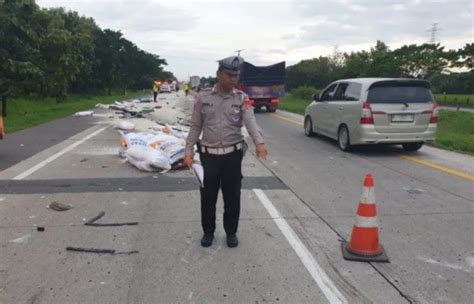 Kecelakaan Bus Vs Truk Di Tol Cipali Polisi Ungkap Identitas Korban