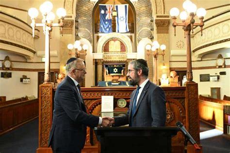 Australien Anthony Albanese Besucht Synagoge St Kilda Shule In