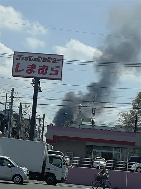 【火事】練馬区西大泉5丁目に消防車のサイレン鳴り響く火災 黒煙と火の粉が目撃される まとめダネ！