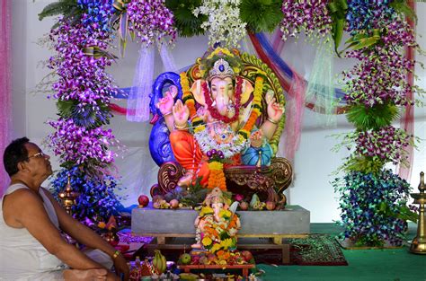 47 Photos of India's Ganesh Festival