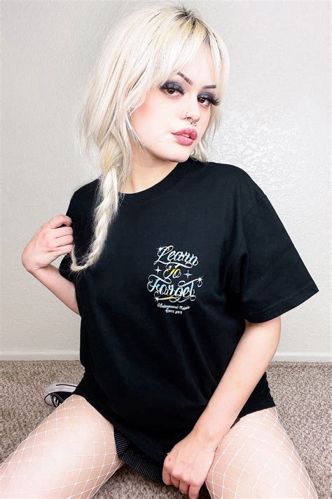 Og Script Tee Goodbye Bread