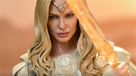 ETERNALS Hot Toys Reveals A New Figure Based On The Stunning Likeness Of Angelina Jolie S Thena