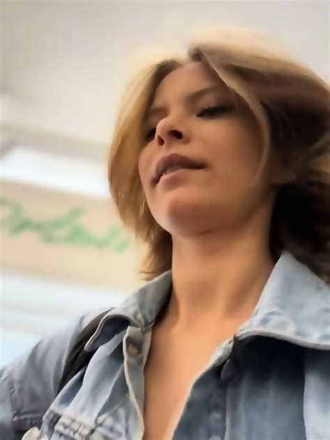 Sexy Blonde Annie 2024 05 03 092909