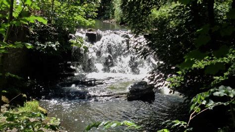 Weir On Harden Beck Kevin Waterhouse Cc By Sa Geograph Britain