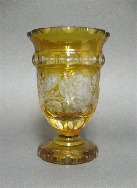 Proantic Vase En Cristal De Bohème Et Gravé à La Roue