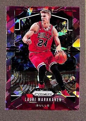 Panini Prizm Lauri Markkanen Pink Ice Prizms Card Chicago