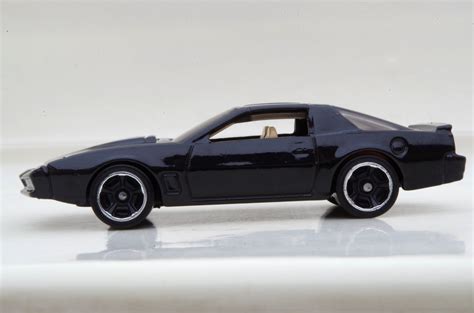 Mustang Fan Peru K I T T Hot Wheels