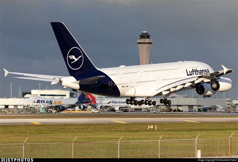 D AIMB Airbus A380 841 Lufthansa Alexandre Fazan JetPhotos