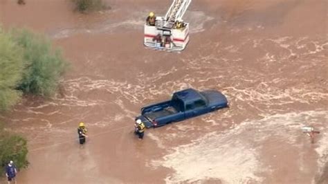 Video 14 People Rescued From Flash Floods In Arizona Abc News