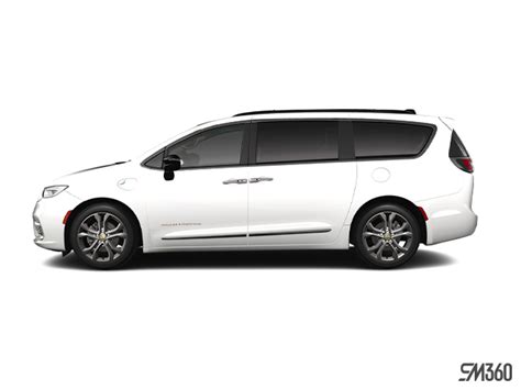 The 2024 Chrysler Pacifica Hybrid Road Tripper Barnabé Chrysler St