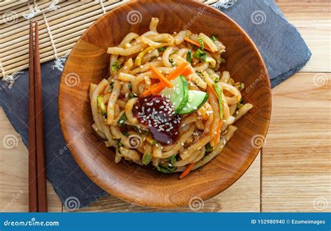 Macarronete Bokkeum Do Udon De Kimchi Foto De Stock Imagem De Kirby