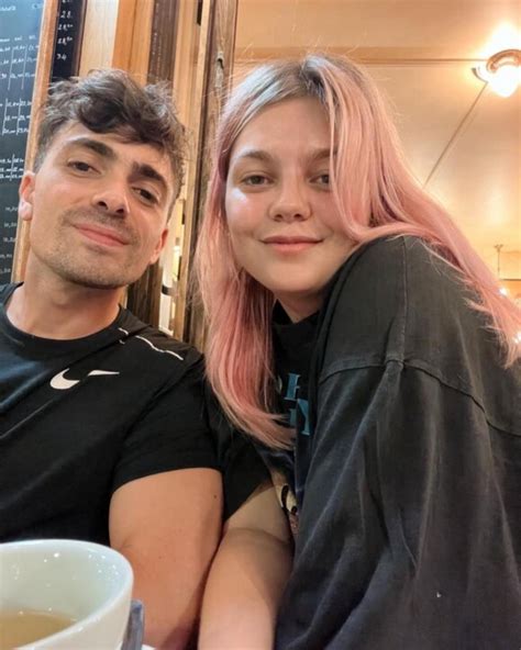 Photo Louane Et Son Compagnon Florian Rossi Sur Instagram Le 1er