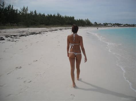 Bikini Model Monica AI Enhanced Bahamas Topaz Sharpen Porn Pic