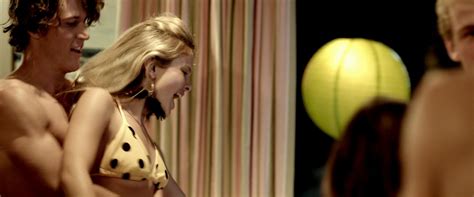 Naked Rose McIver In Blinder