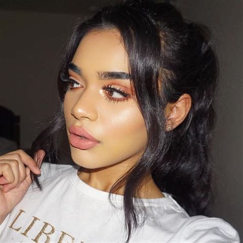 My Favourite Type Of Makeup Simple Glowy Nude Whats Yours P S I Have Finally Submitted