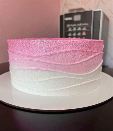 Bolo Degradê Rosa E Branco