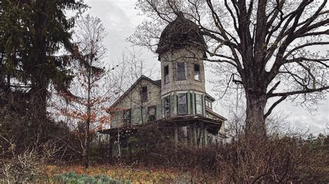 Huge Beautiful Abandoned Mansion In New England Left Forgotten For