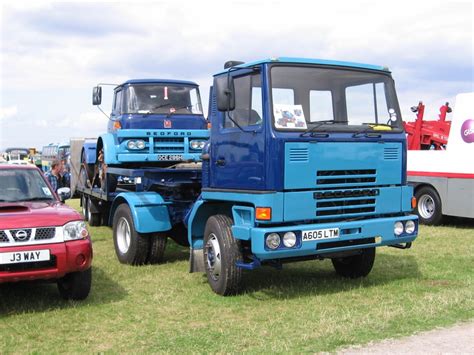 Bedford TM With KM On Rear Harry Clark Flickr