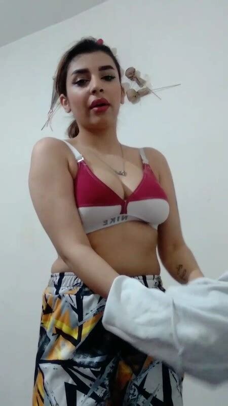 BEAUTIFUL ARAB BABE SELFSHOT NUDE VIDEO Arab Porn Video Section DropMMS