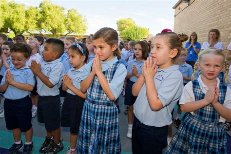 diocesePhoenix_catholicSchools_elementary_01 - Catholic Schools Phoenix