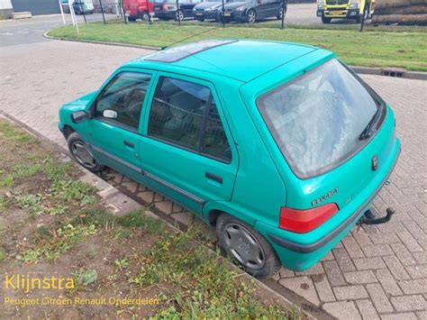 Peugeot 106 II 1 1 XN XR XT Accent Épave 1996 Vert