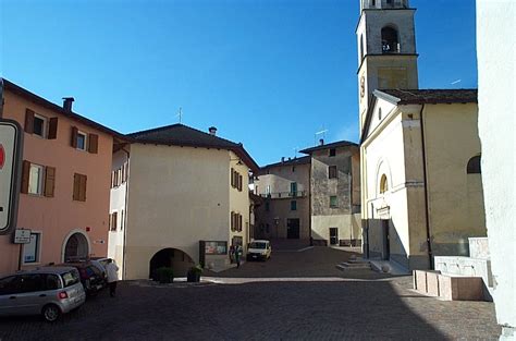 Passeggiata Centro Storico Di Levico Terme